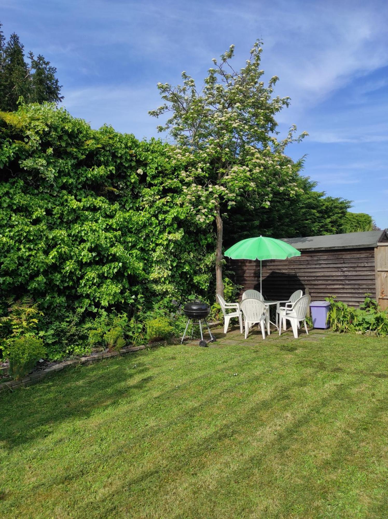 Number 8 With Free Parking Villa Bury St. Edmunds Exterior photo